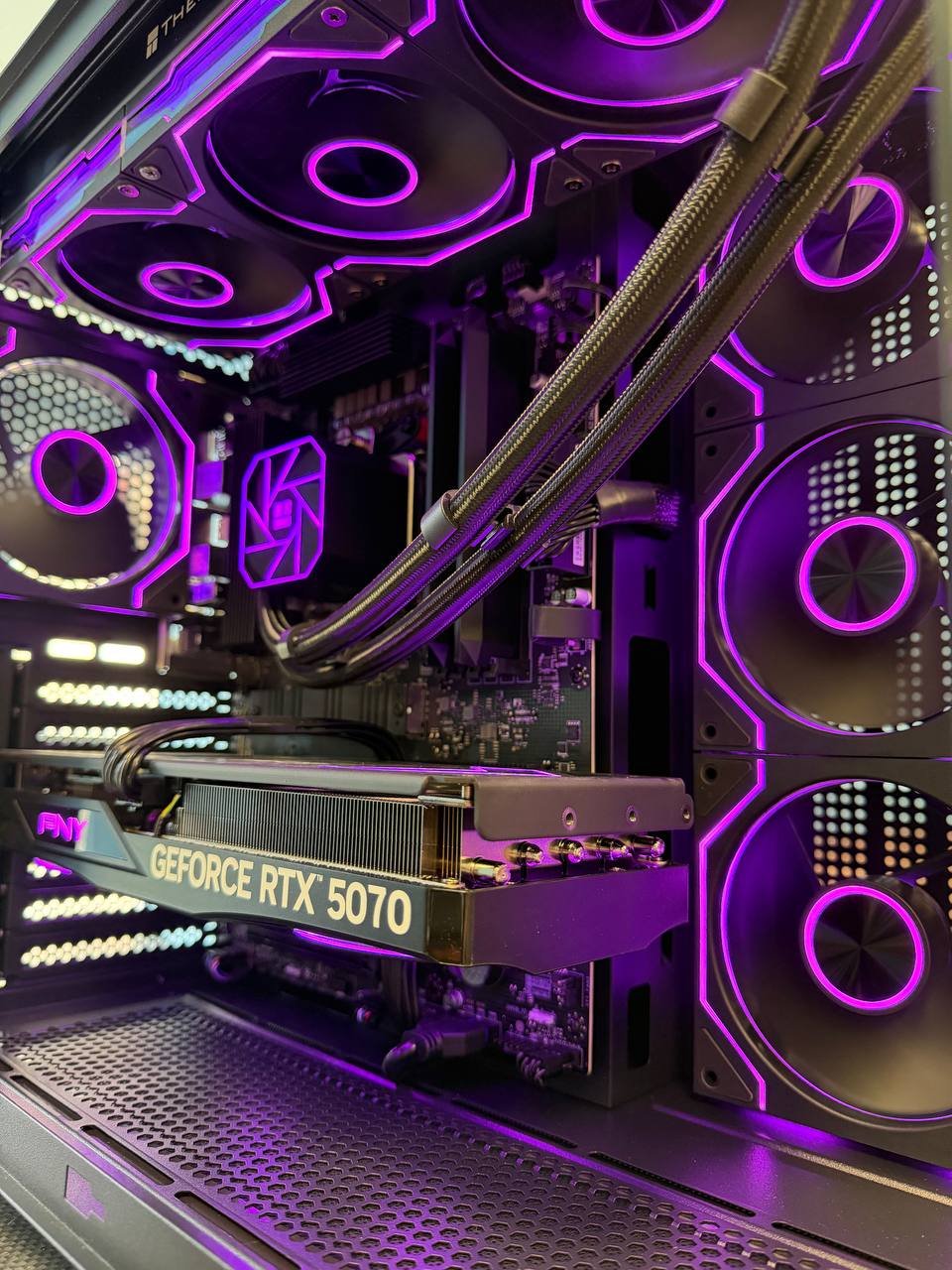 RTX 5070 Gaming PC – AMD Ryzen 7 7800X3D | 32GB DDR5 | 1TB NVMe